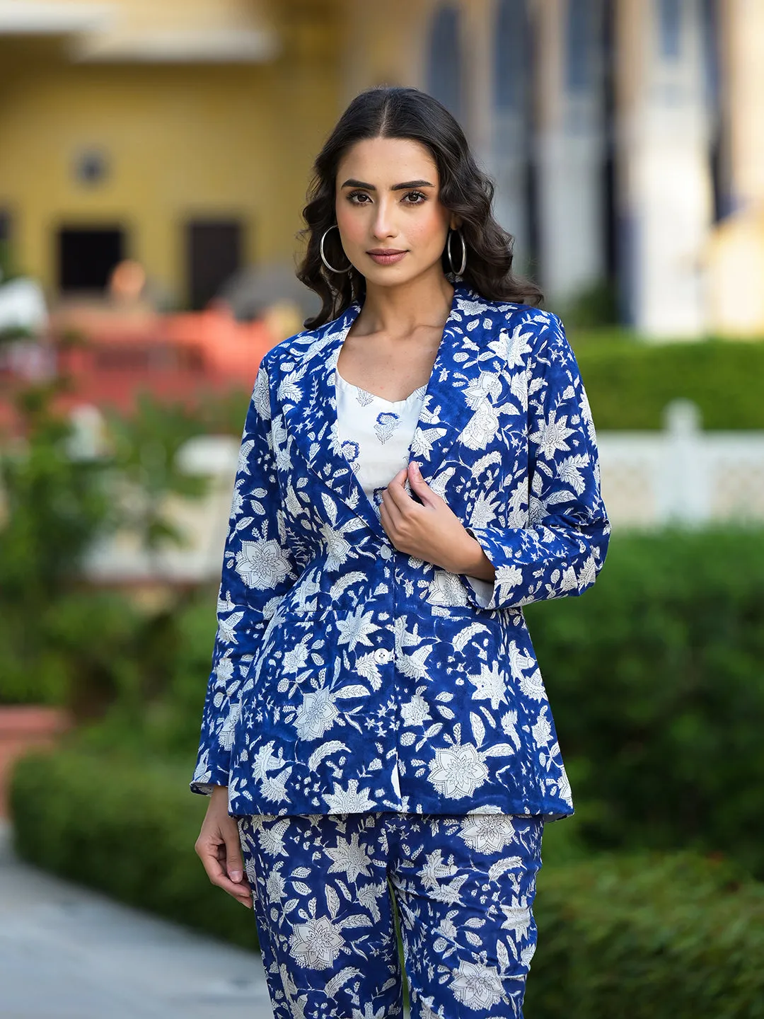 Jashvi Blue & White Floral handblock Printed Co-ord Set