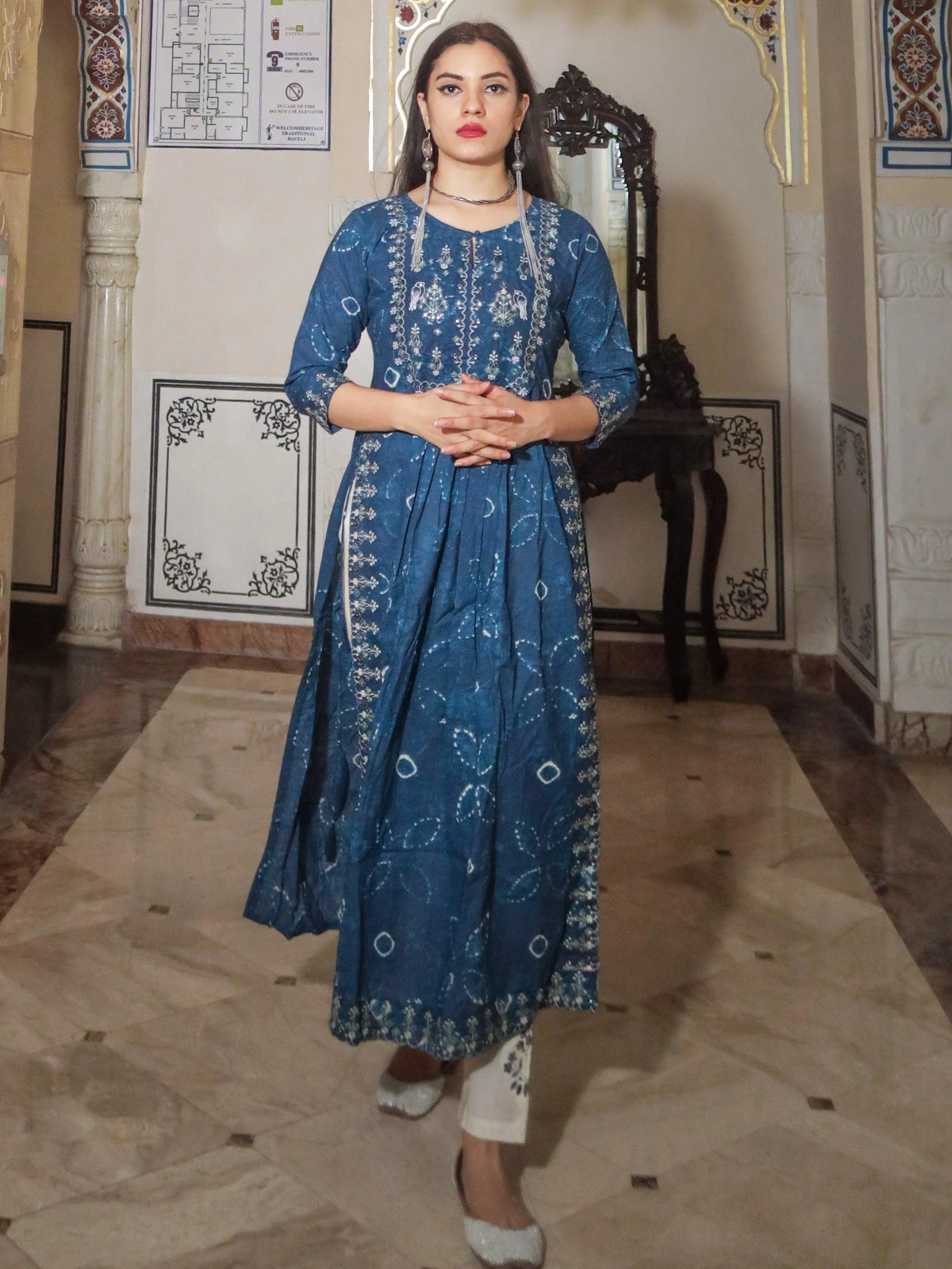 Jashvi Blue Cotton Nyra cut Kurta Pant set