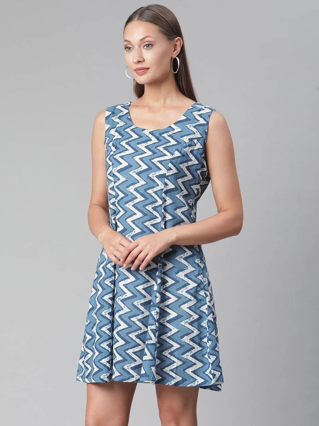 Jashvi Blue Knee Length Cotton Dress