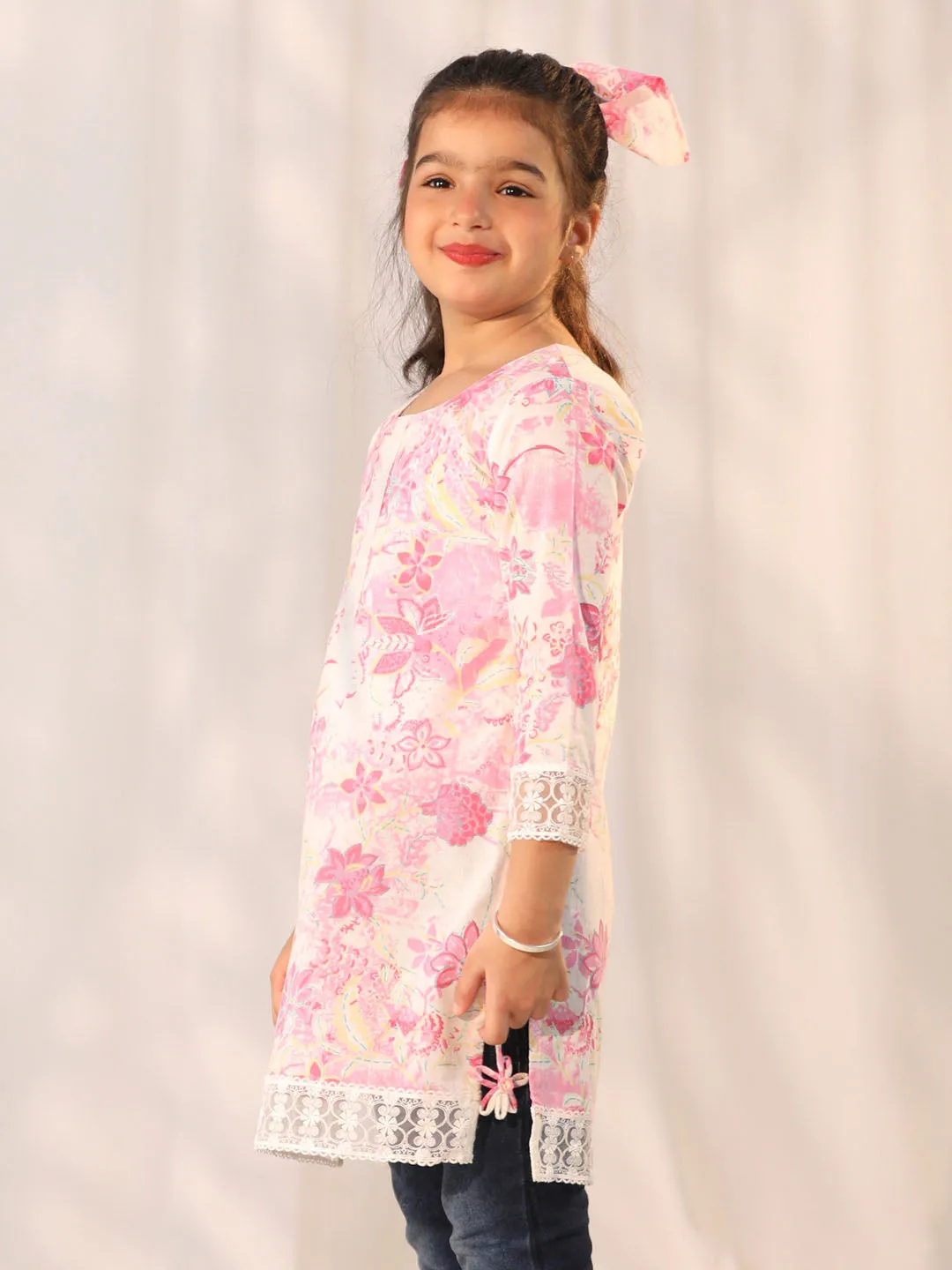 Jashvi Girls' Pink Printed Kurta