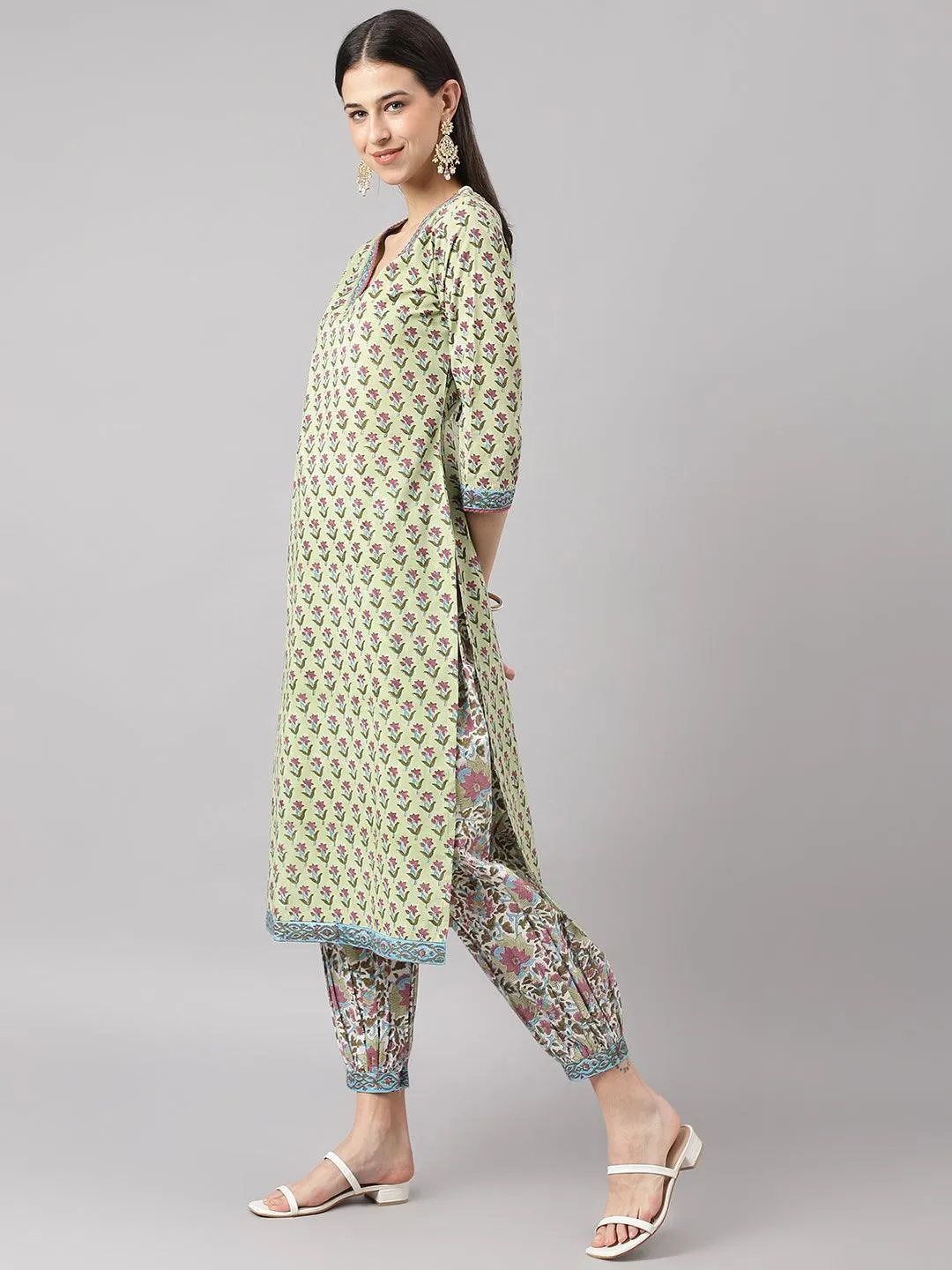 Jashvi Green and white Cotton Hand Block Printed Kurta Pant set with Dupatta