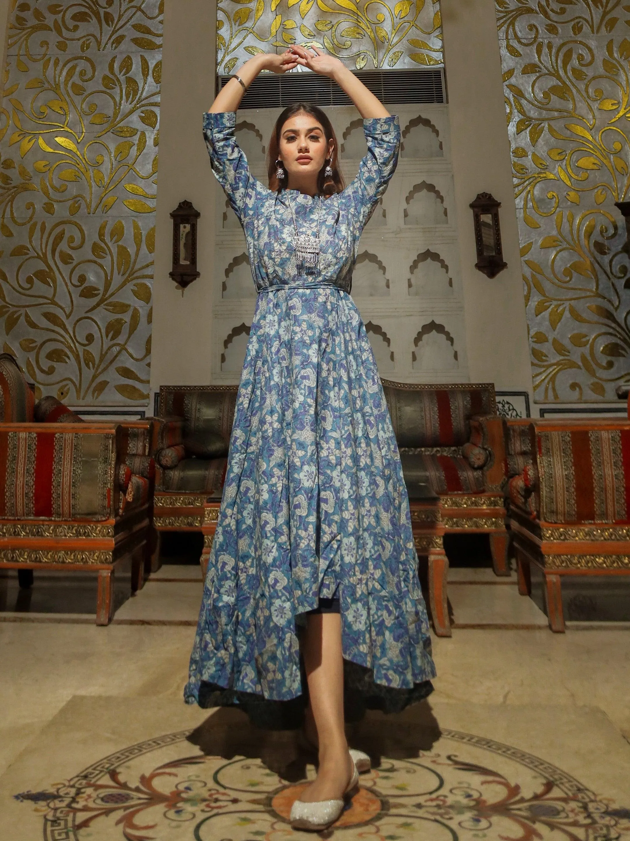 Jashvi Indigo Blue High Low Flared Kurta with Belt