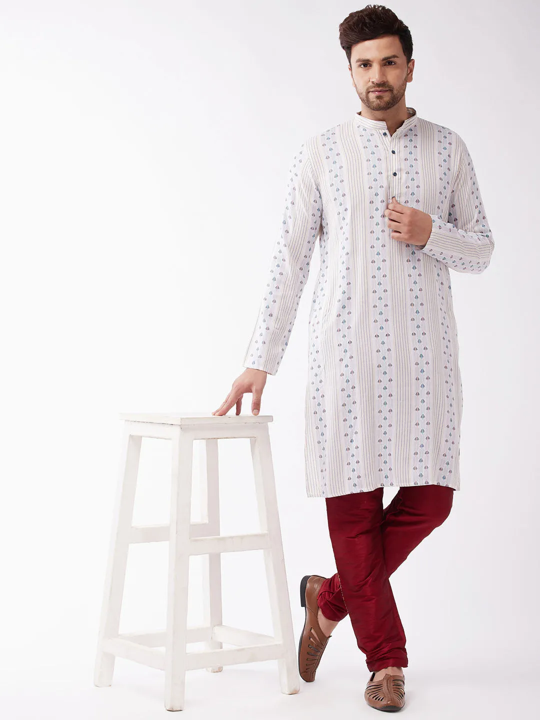 Jashvi Men's Maroon Silk Blend Embroidered Pyjama