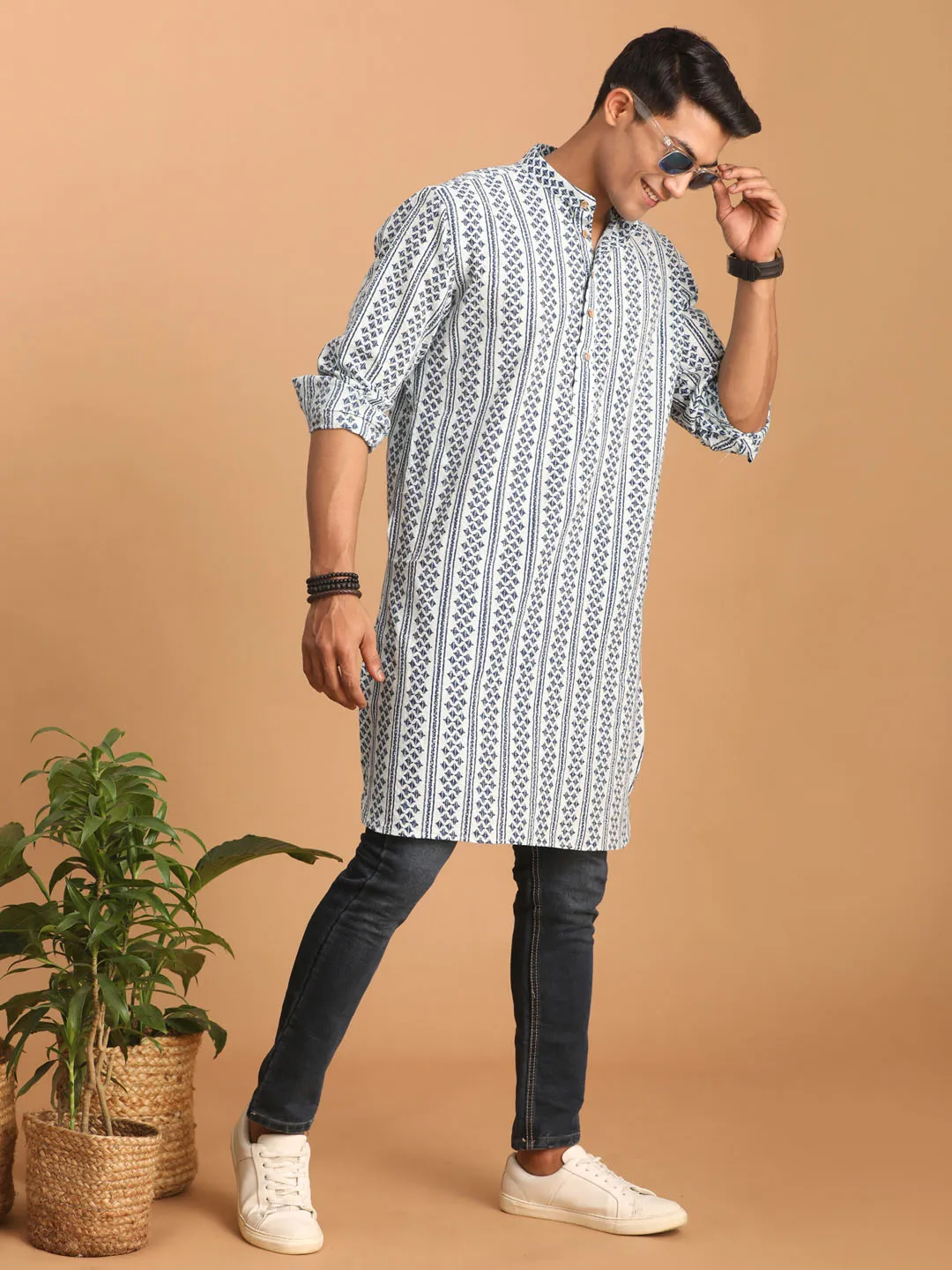 Jashvi Men's White And Blue Geometrical Striped Printed Curved Kurta