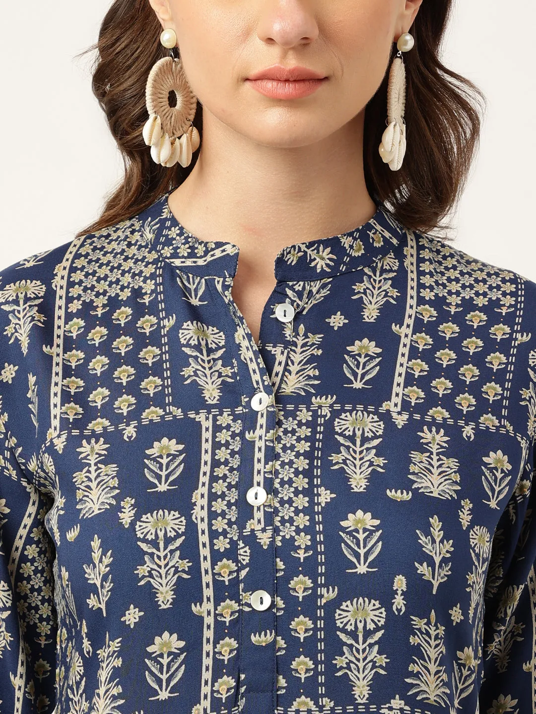 Jashvi Navy Floral Digital Printed Straight Fold Sleeve Kurta