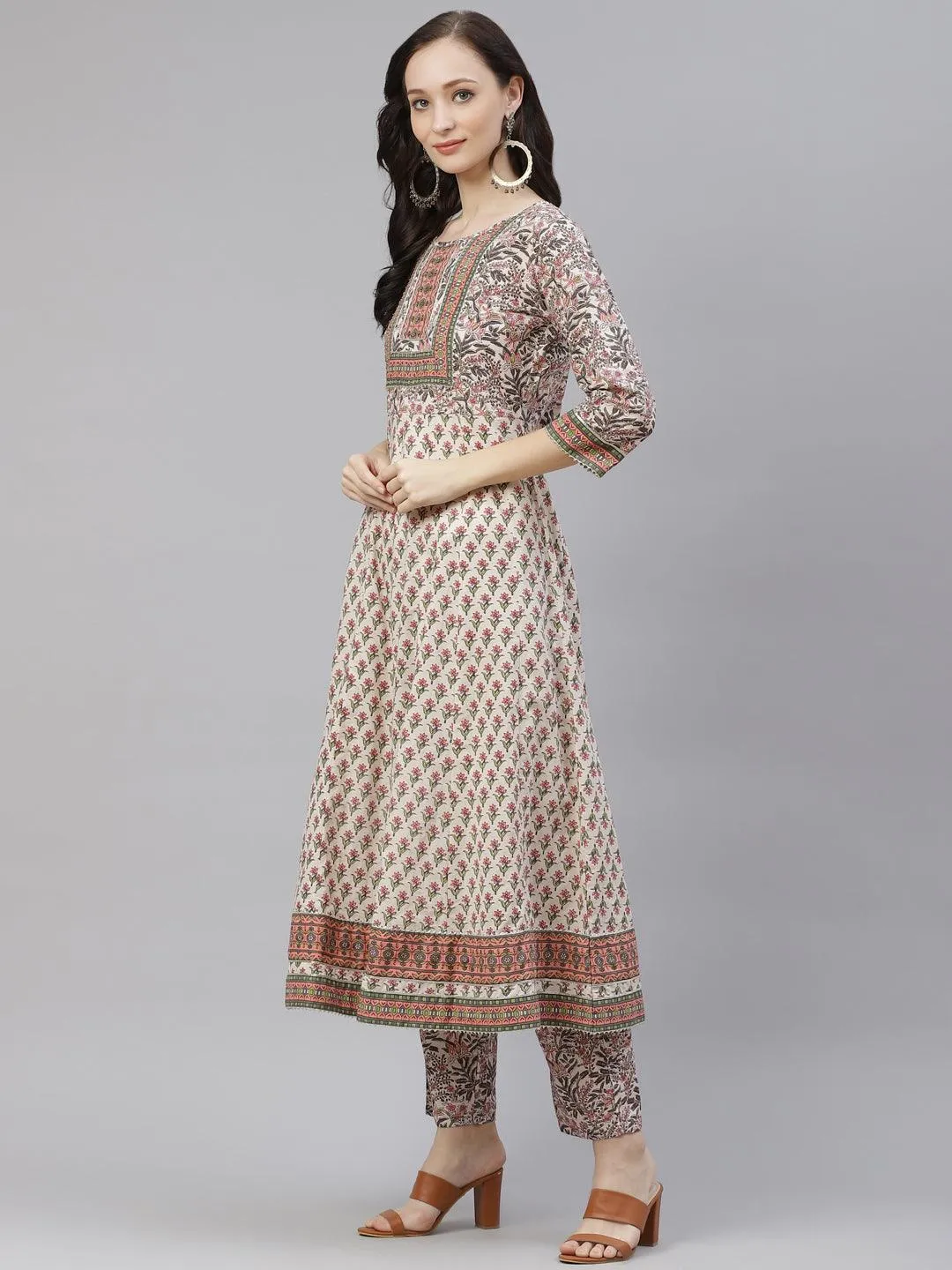 Jashvi Off white Floral anarkali kurta pant set with Dupatta