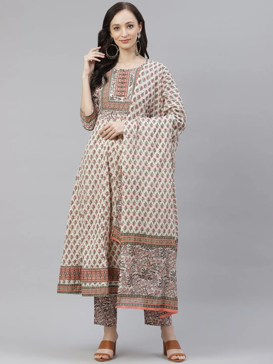 Jashvi Off white Floral anarkali kurta pant set with Dupatta