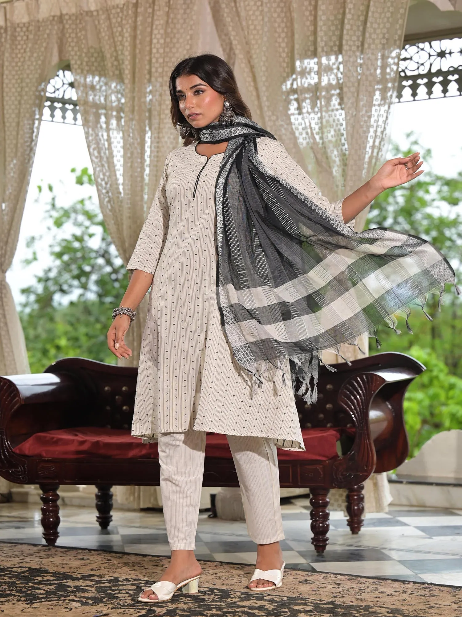 Jashvi Off White Geometric Printed Cotton Kurta Pant Set With Tassels On Dupatta