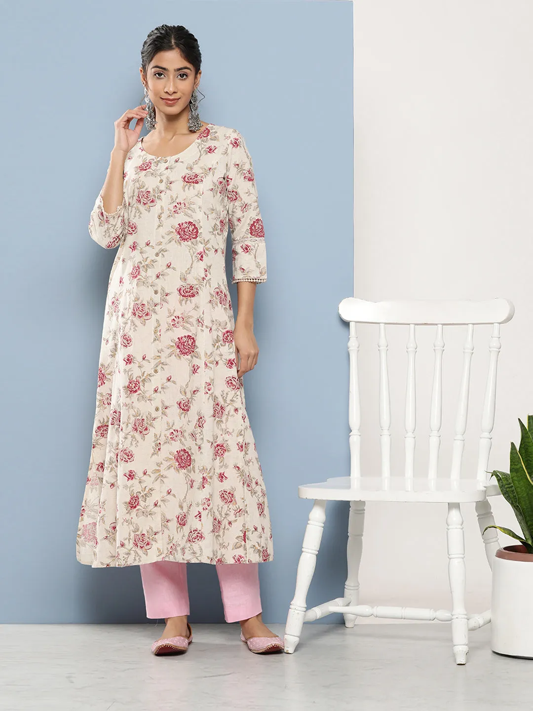 Jashvi Off White Women Floral Printed Cotton Kurta