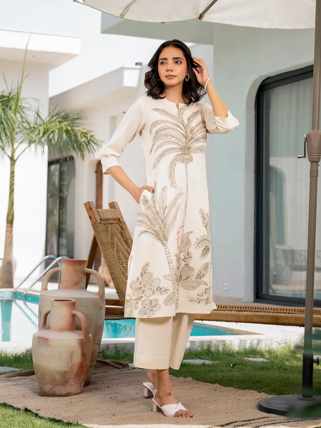 Jashvi Offwhite  Floral Printed Cotton A-line Fit Kurta Pant Set