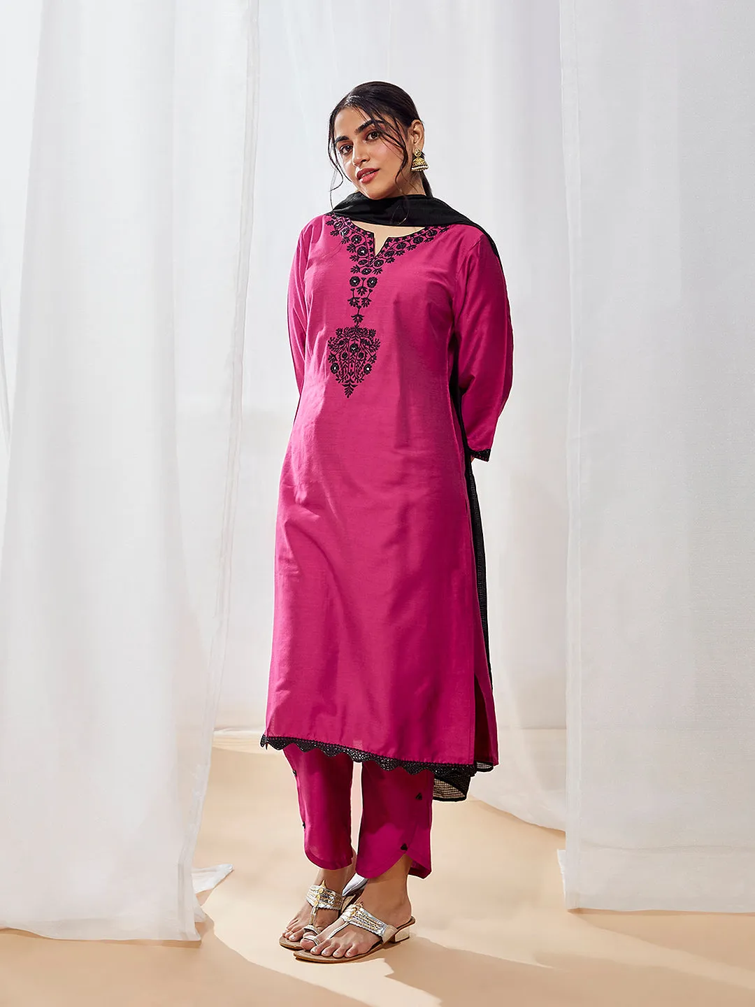 Jashvi Women's Magenda Kurta Set