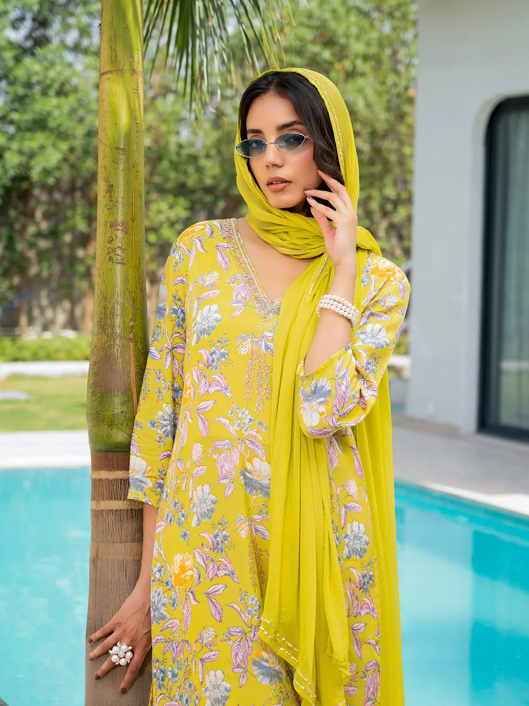 Jashvi Yellow Embroidered Floral Print Muslin Kurta Set