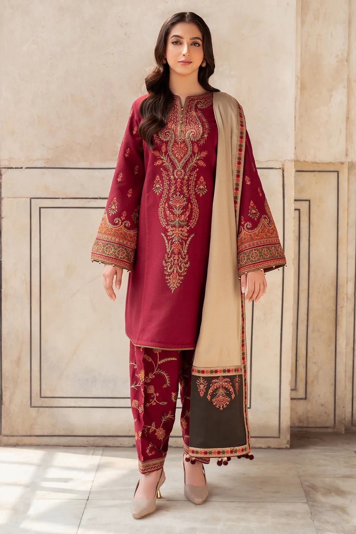 Jazmin Delia Fall/Winter – Embroidered Slub Khaddar D3