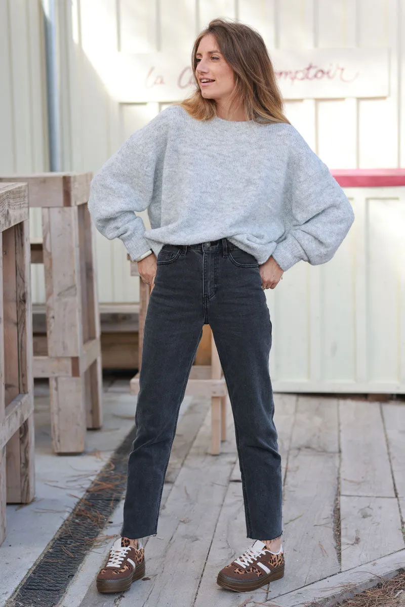 Jean gris foncé coupe droite détail cropped