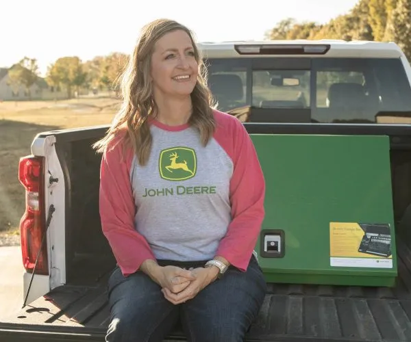 John Deere Women's Pink Raglan 3/4 Sleeve Logo Tee