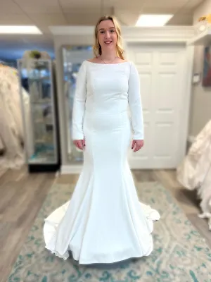 Justin Alexander 8936 Wedding Dress Sample