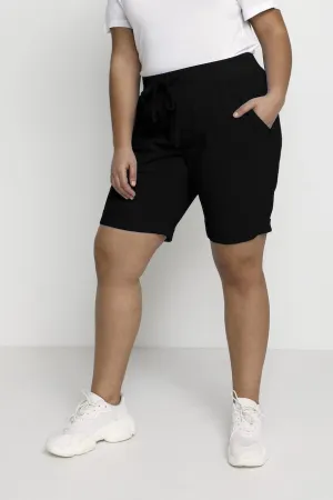 Kaffe Curve Nana Shorts in Black