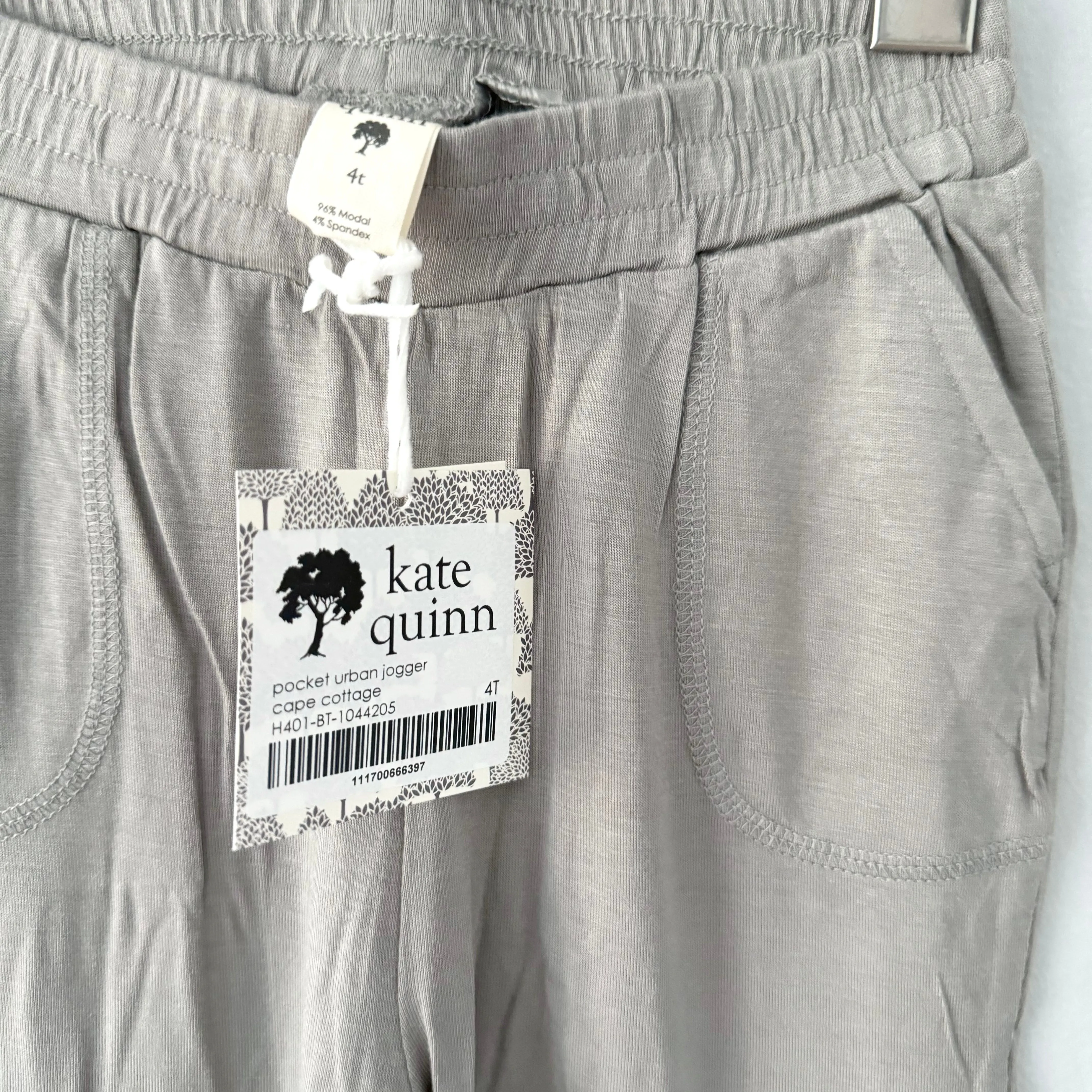 Kate Quinn / Pocket urban jogger | cape cottage / 4T / New with tag