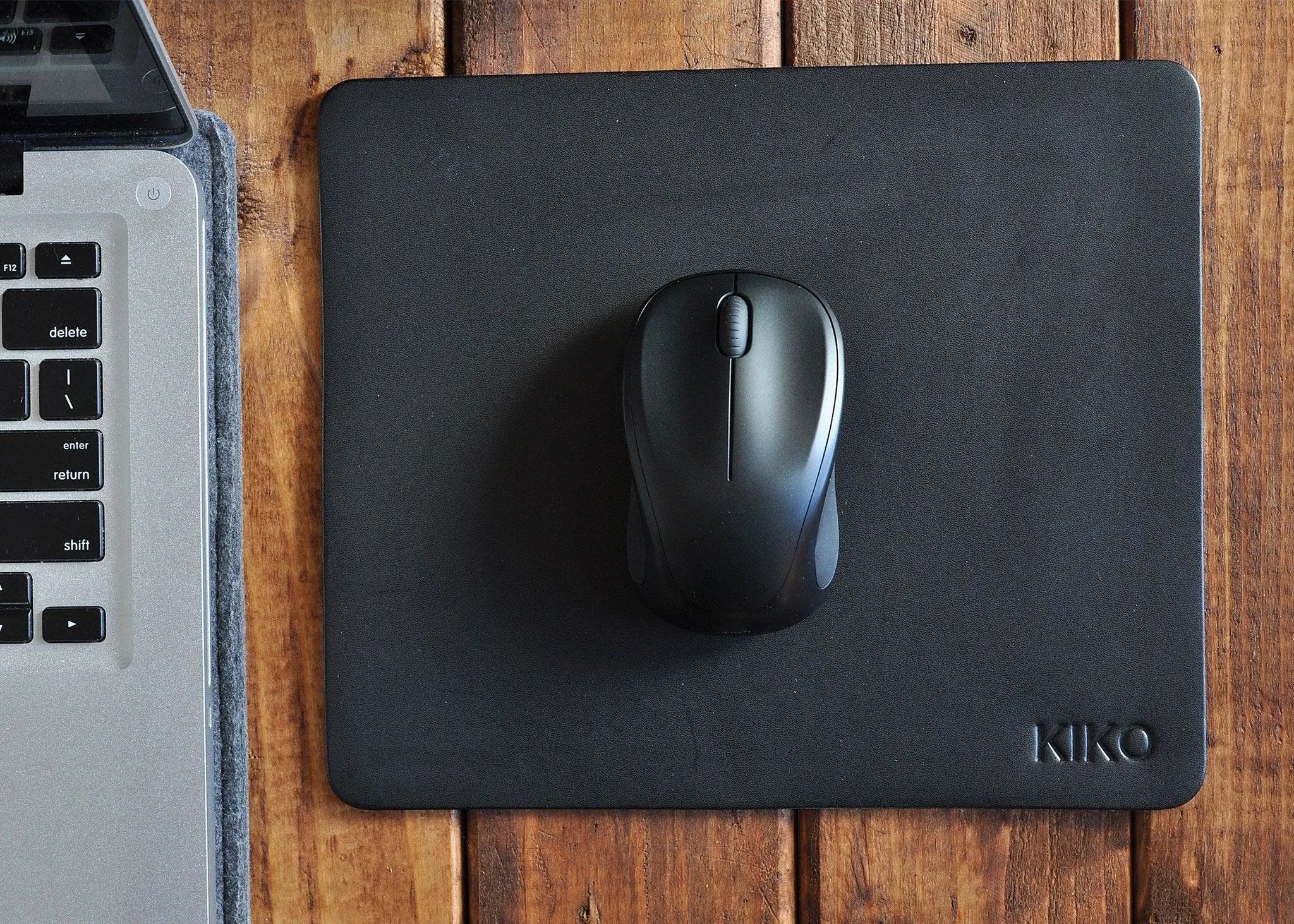 Kiko Leather Mouse Pad