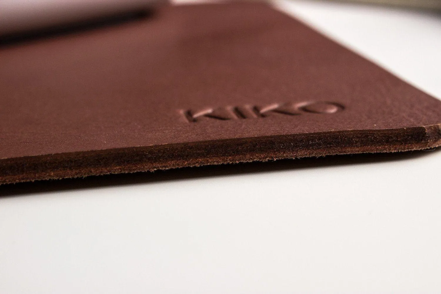 Kiko Leather Mouse Pad