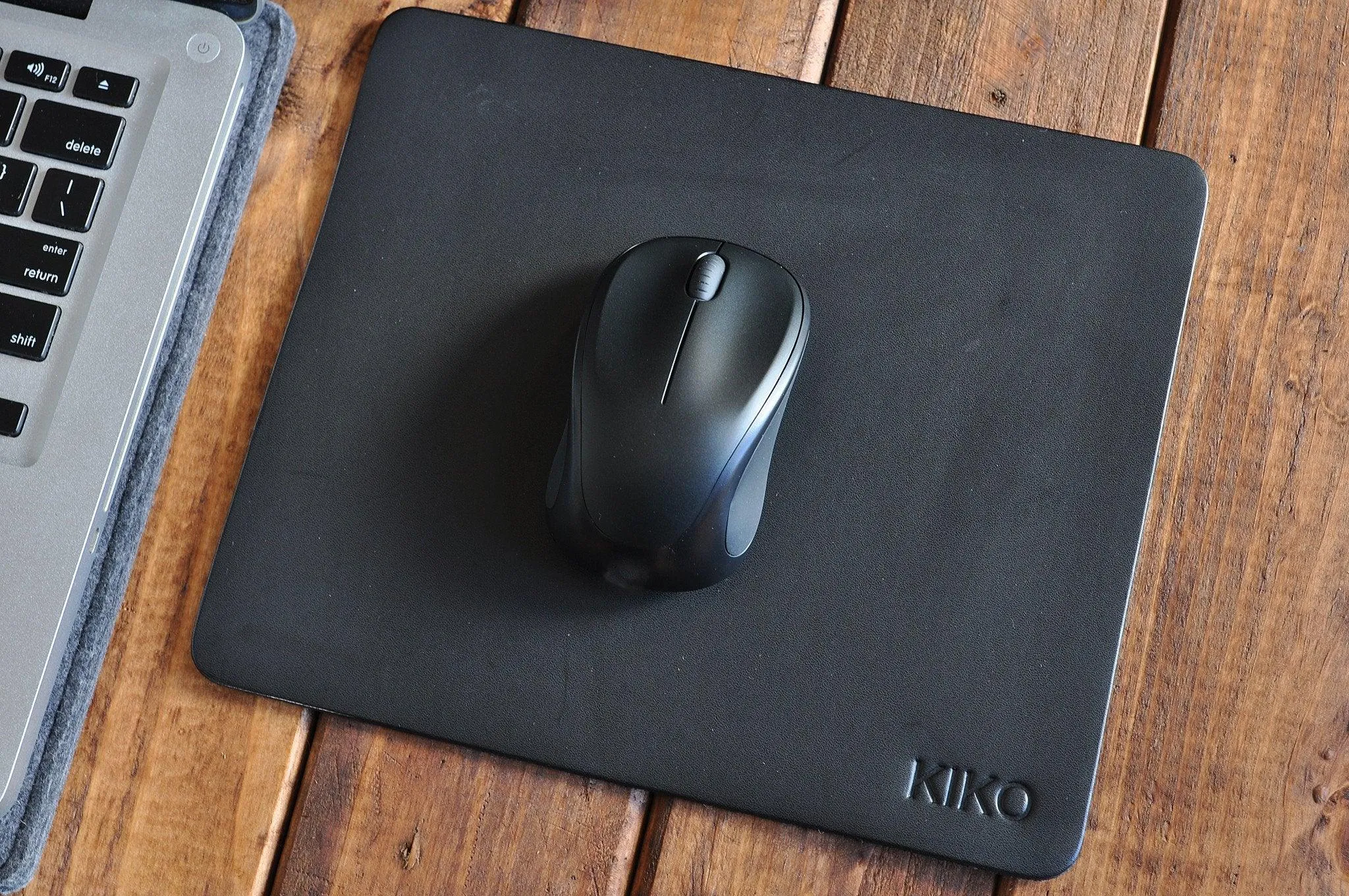 Kiko Leather Mouse Pad