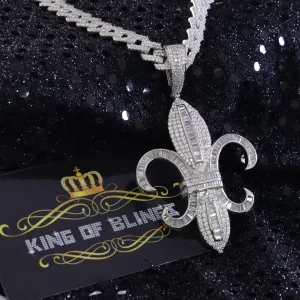 King Of Bling's White Sterling Silver Fleur de Lis wise Shape Pendant with15.62ct Cubic Zirconia