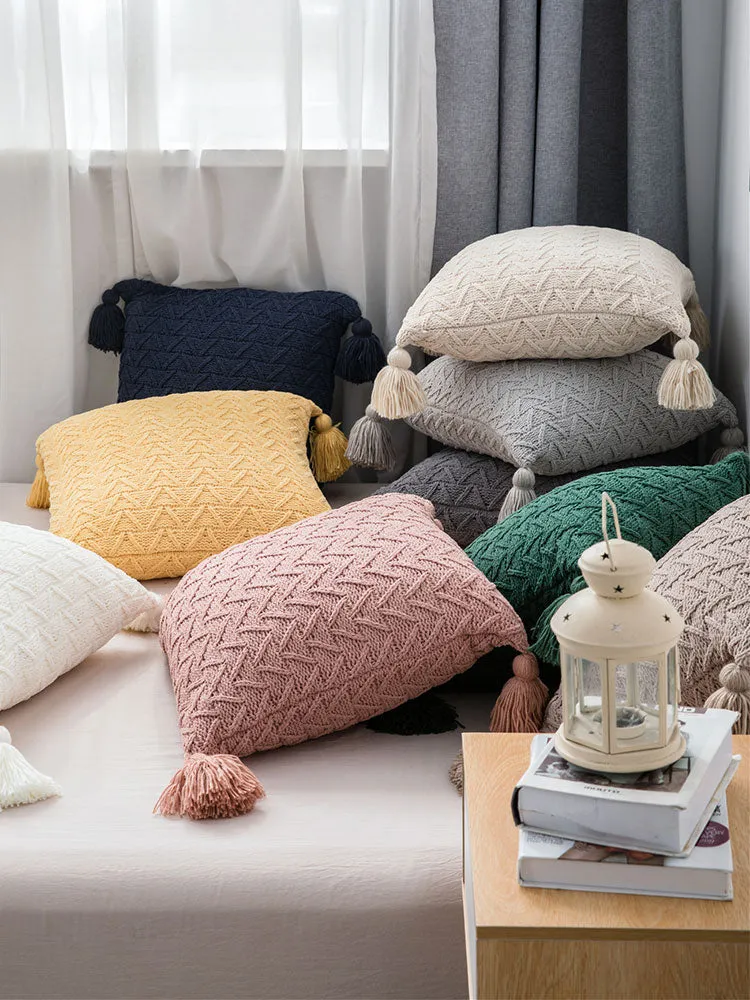 Knitted Pillow With Tassels