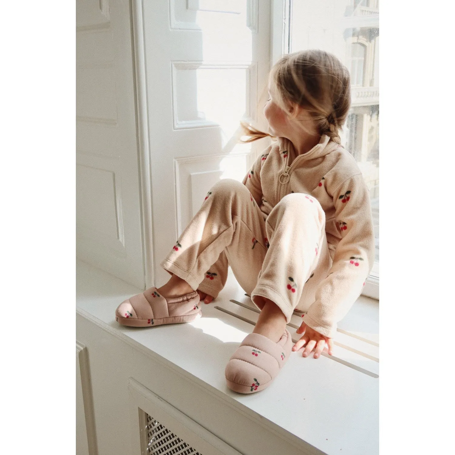 Konges Sløjd Cherry Blush Globe Footies