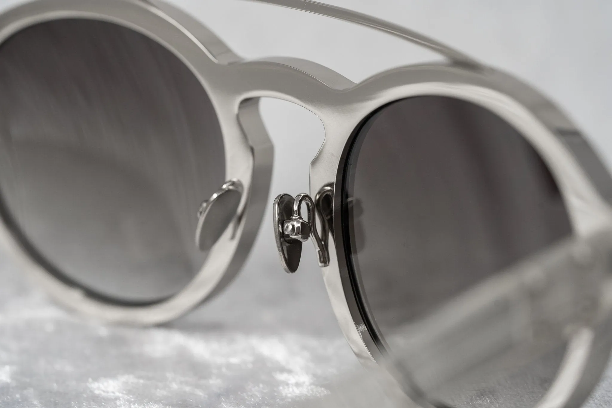 Kris Van Assche Sunglasses Round Shiny Silver and Grey