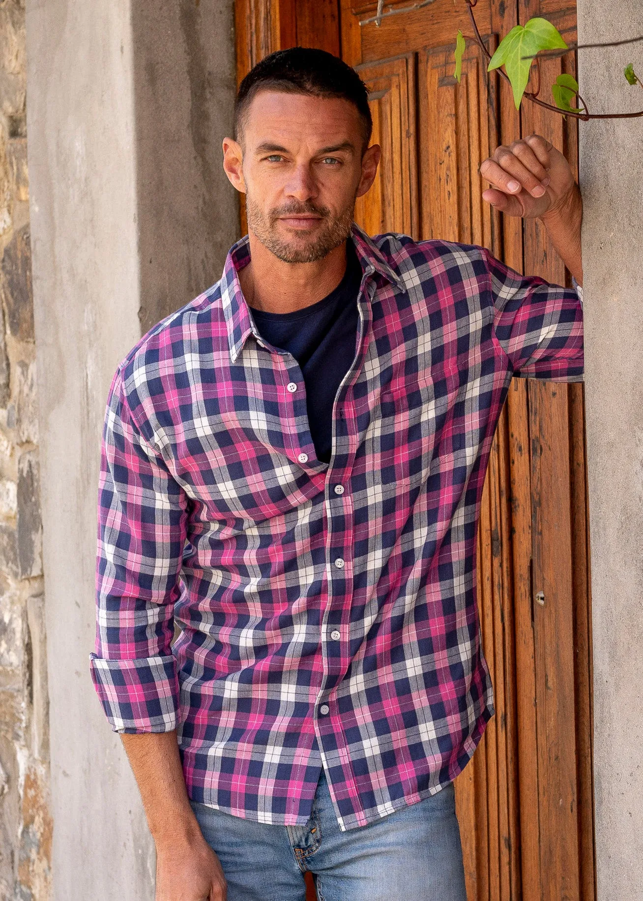 Kulu Mens' Check shirt in Navy and Pink