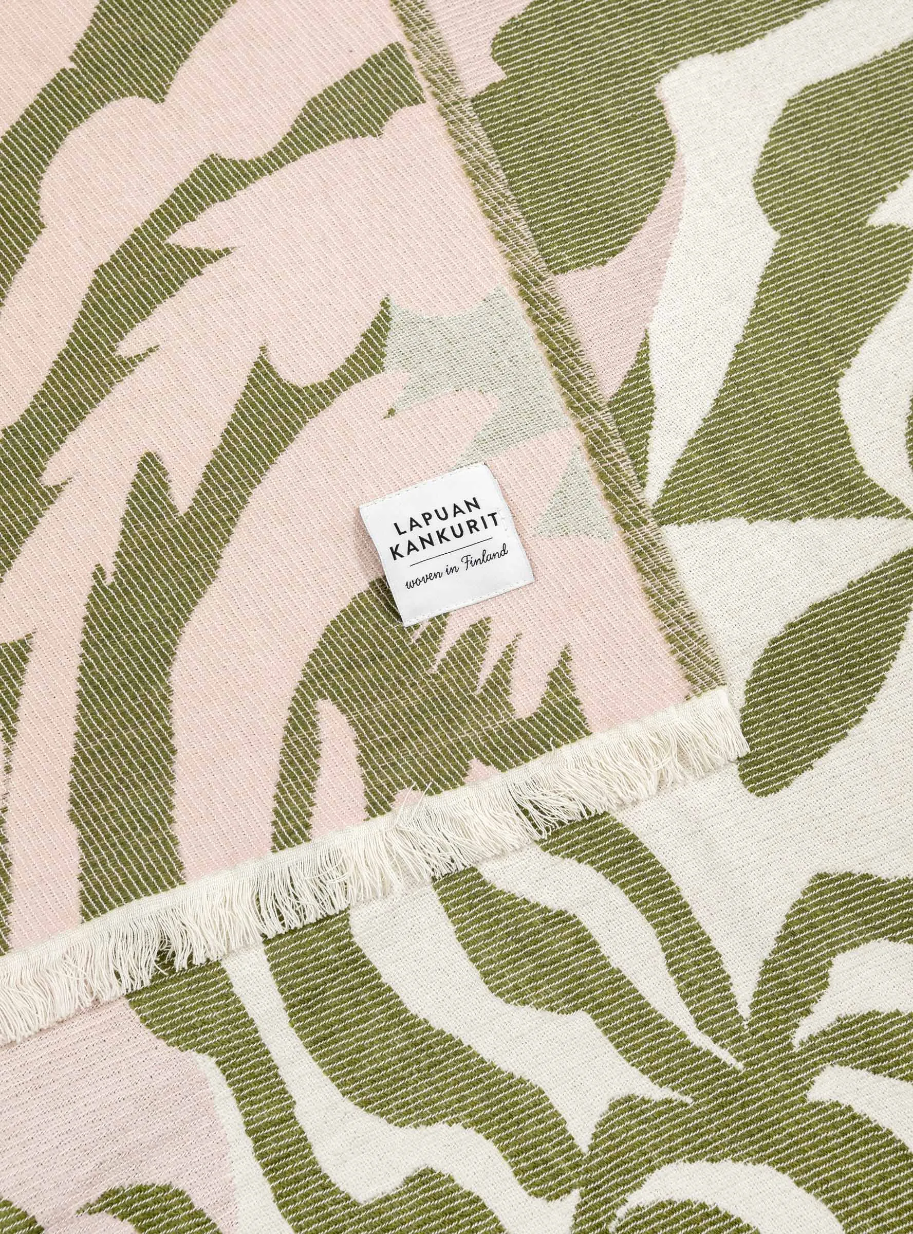 Kuutamo Blanket Olive & Rose Pink