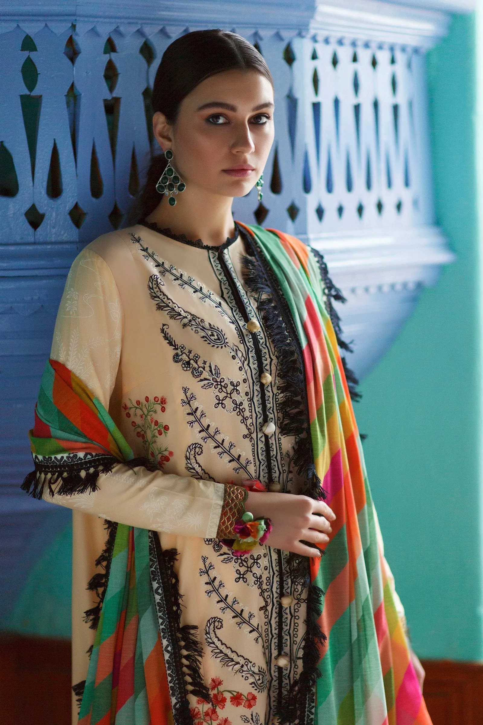 Élan Luxury Lawn Collection – EL21-03 B (NAZIK)