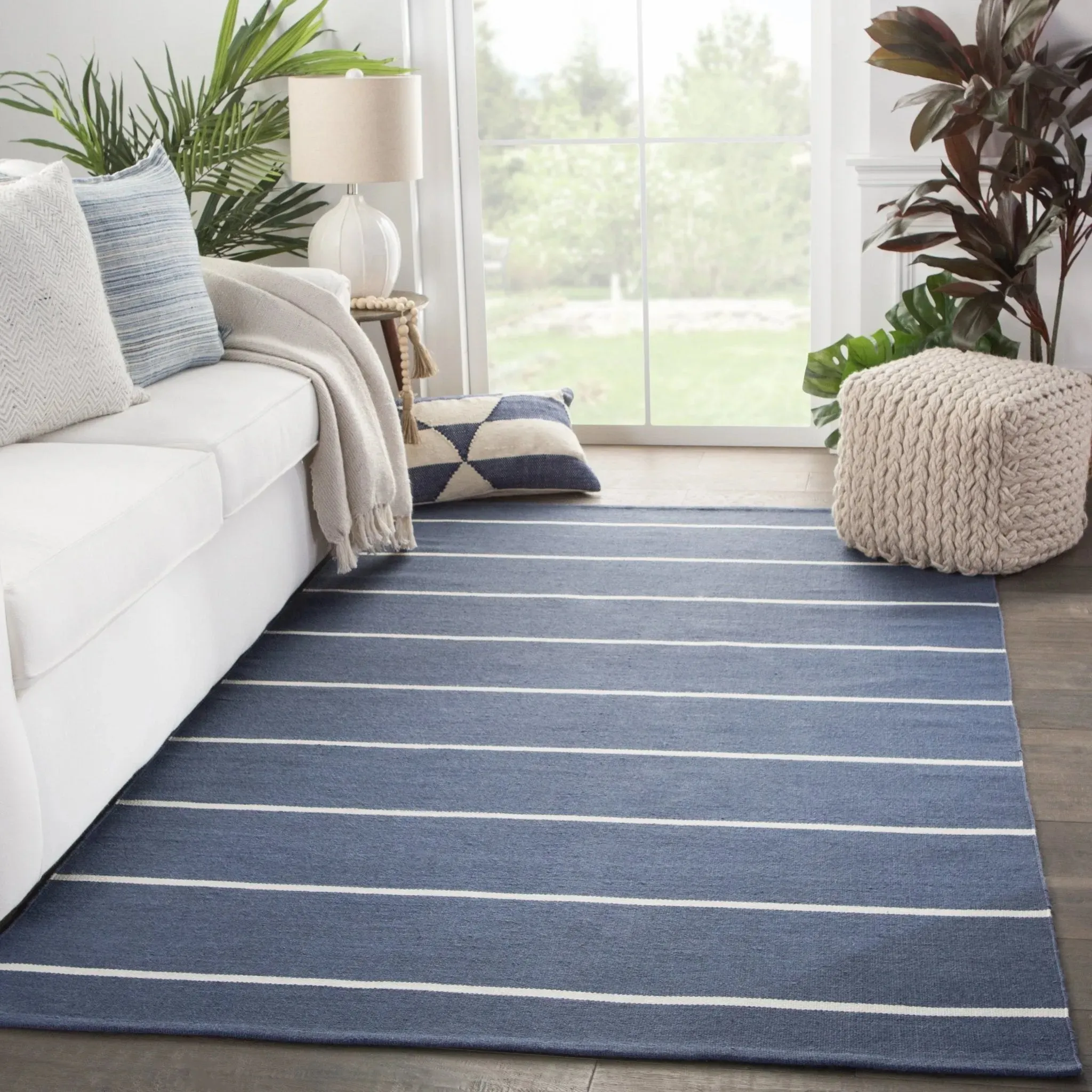 Lanai LAN02 Deep Blue/Ivory Rug