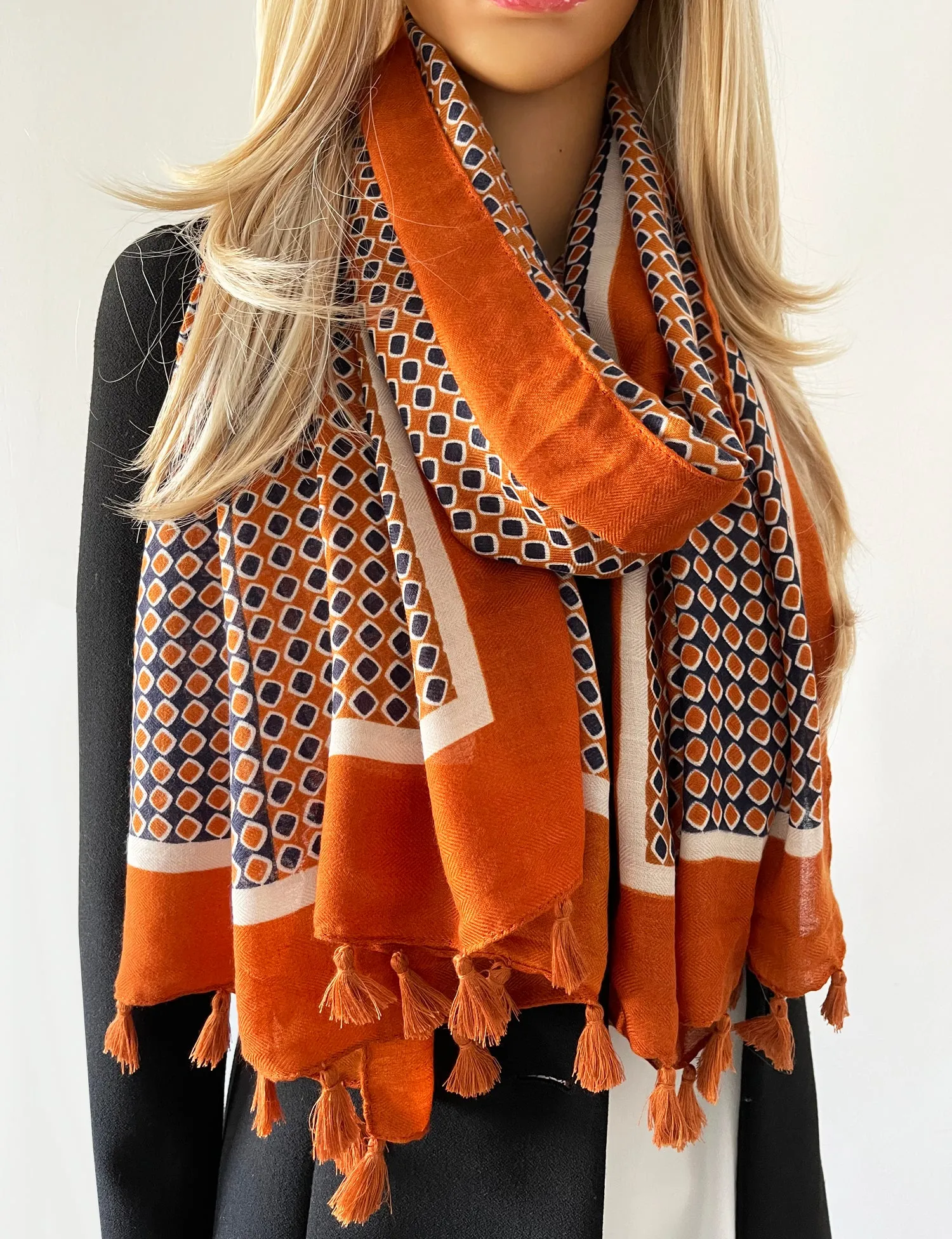 LARGE BURNT ORANGE DIAMOND PRINT SHAWL SCARF WITH TASSELS