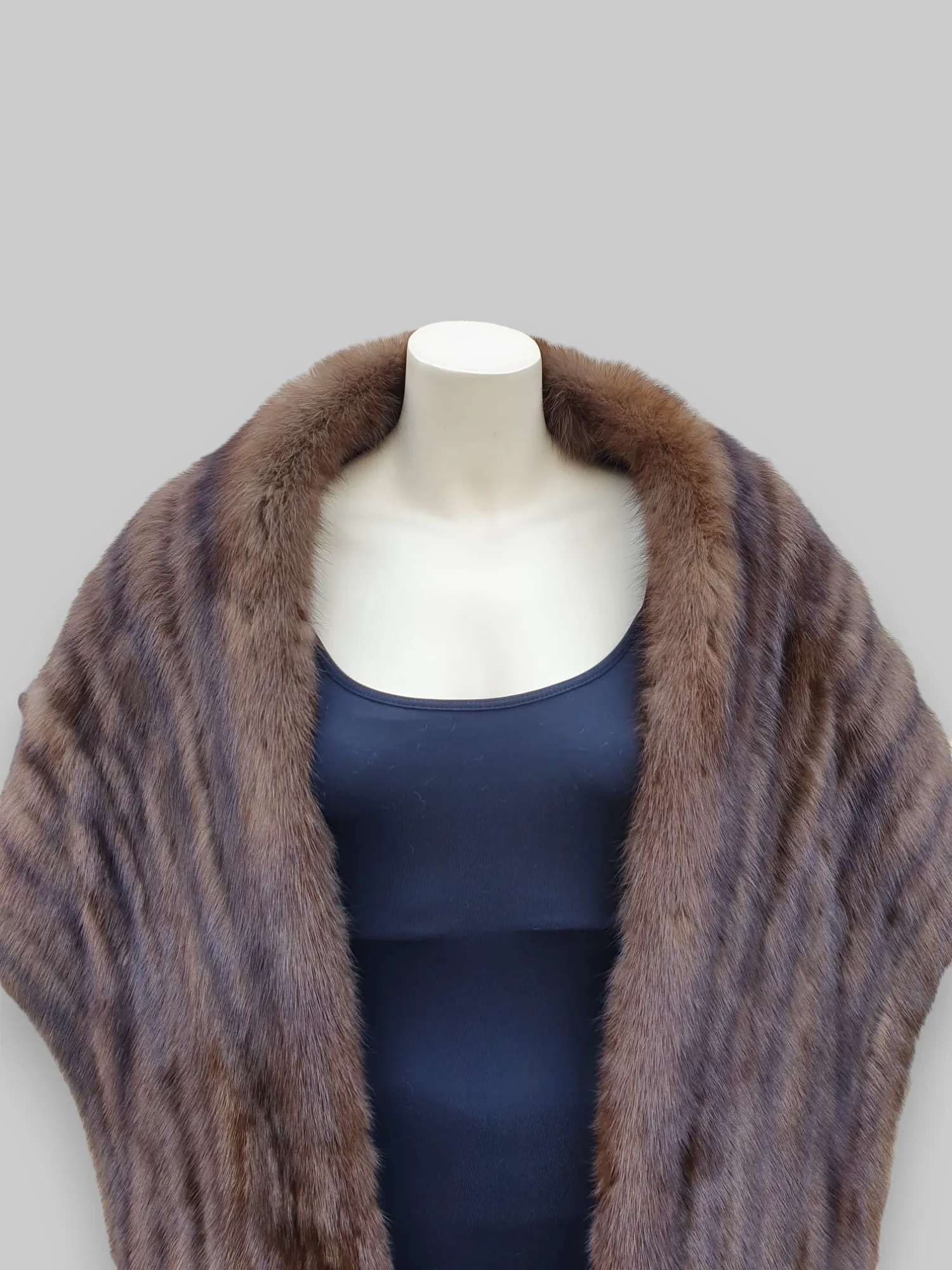 Large Sable Stole w/ Tails -One Size