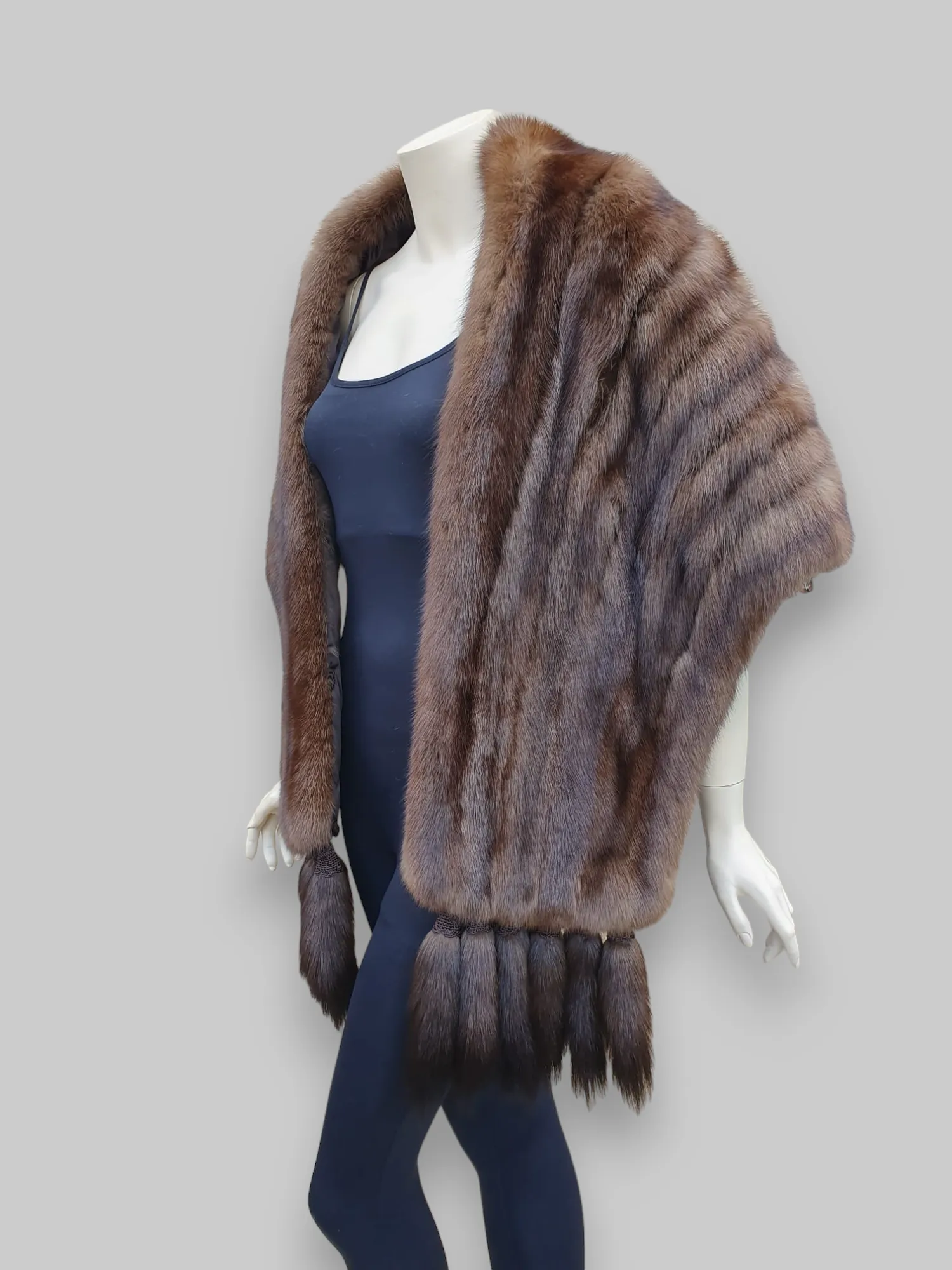 Large Sable Stole w/ Tails -One Size