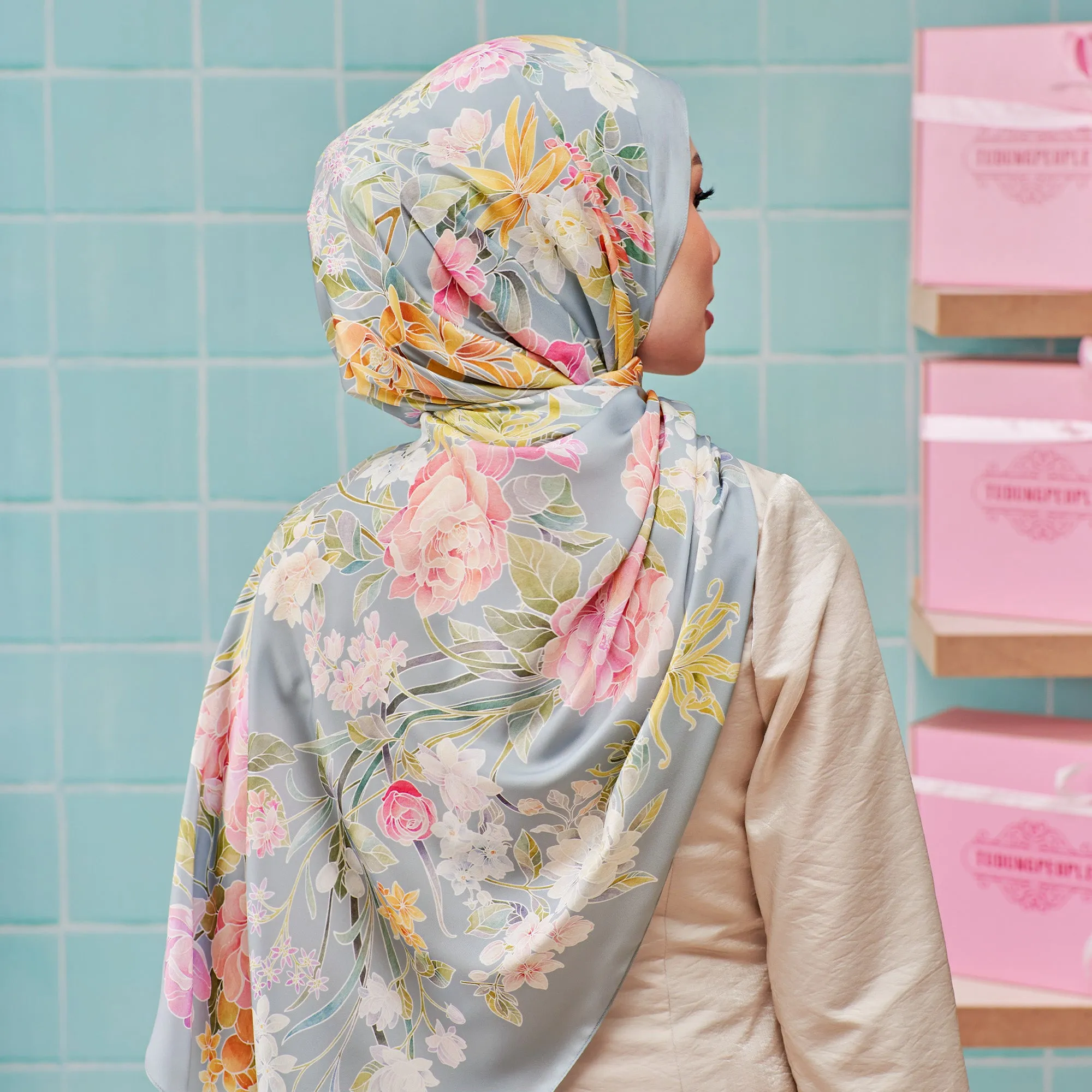 LE Batik Floral in Soft Teal