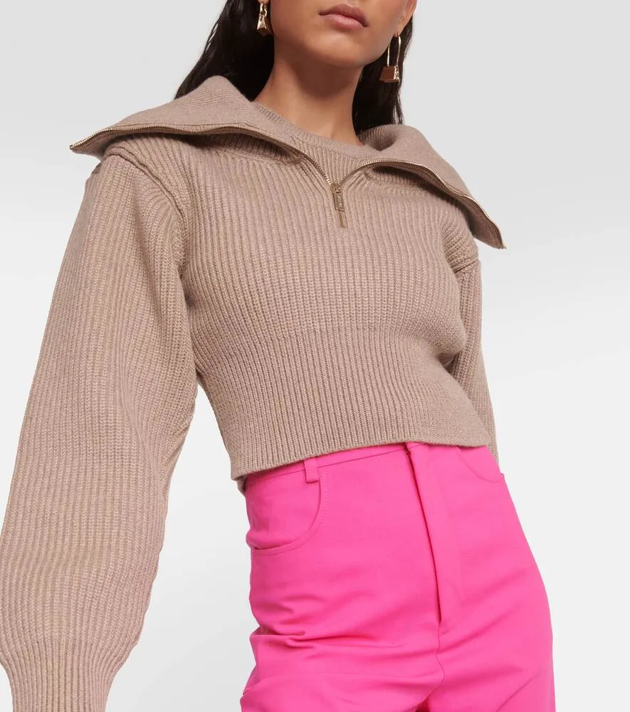 Le Maille Risoul JACQUEMUS cropped wool sweater, brown