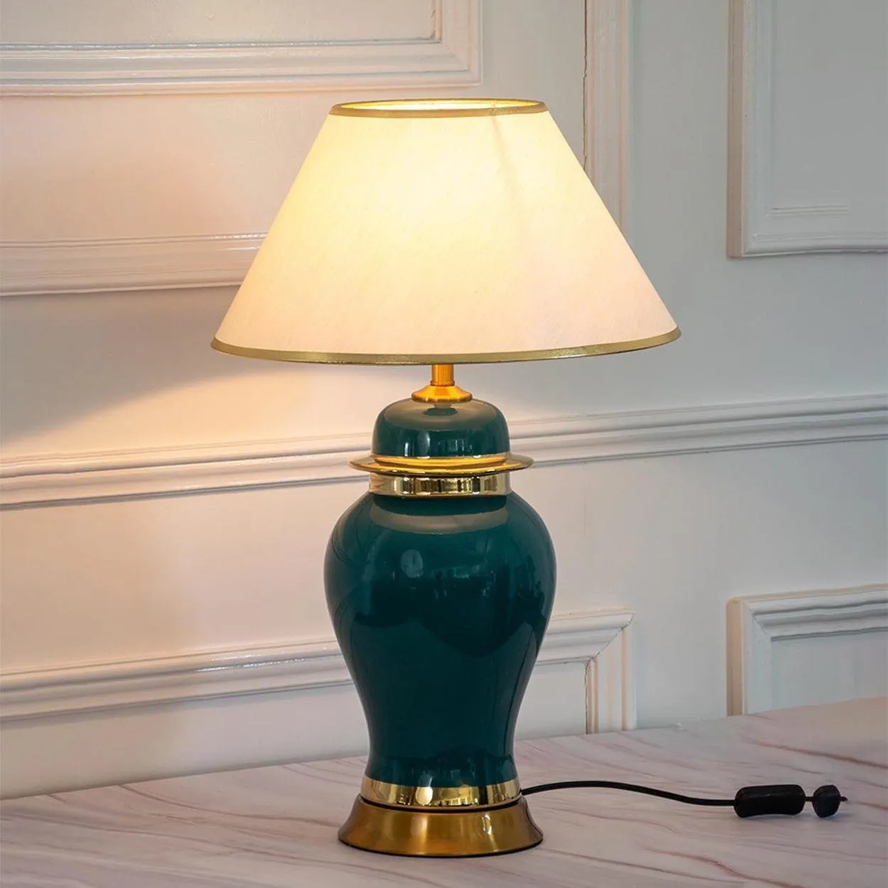 LEAN MODERN GREEN AND PURPLE CERAMIC TABLE LAMP