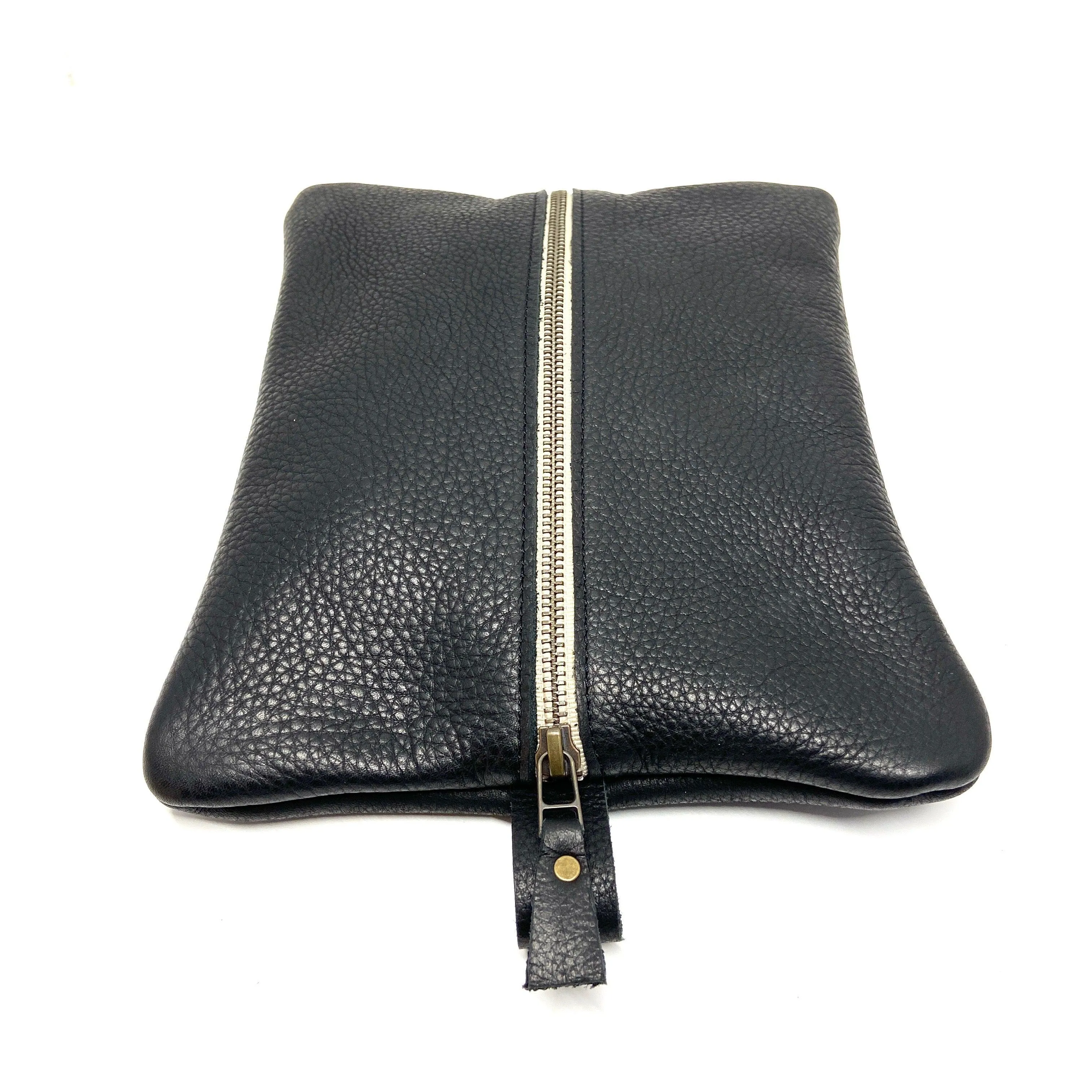 Leather Flat Dopp Kit / Make-Up Bag