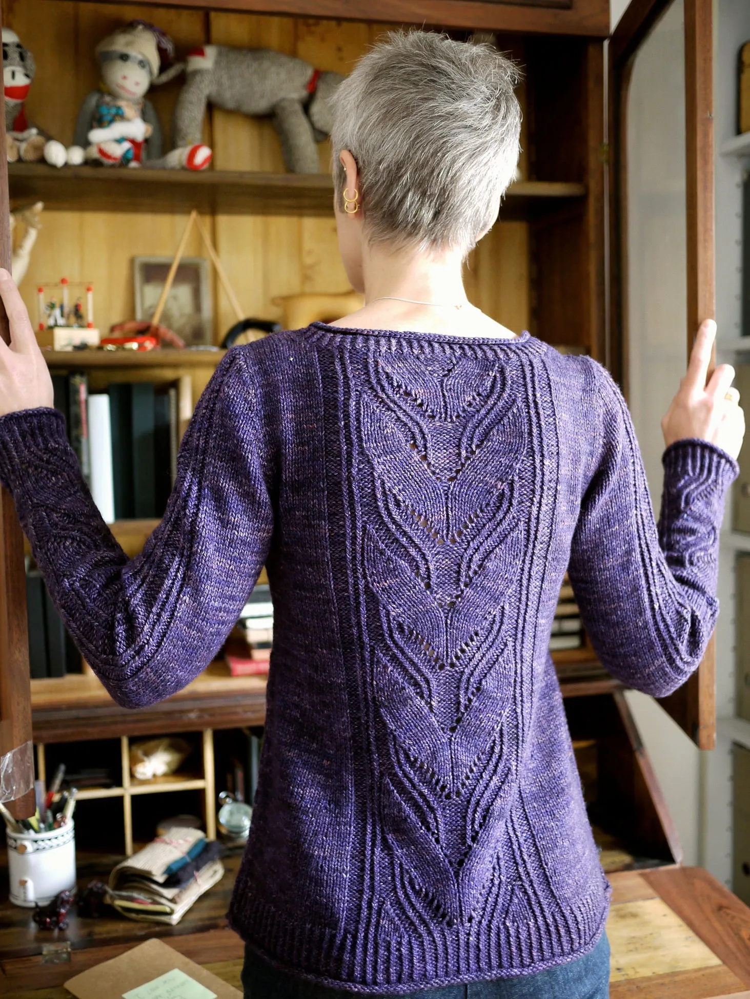 Leaving Pullover <br/><small>knitting pattern</small>