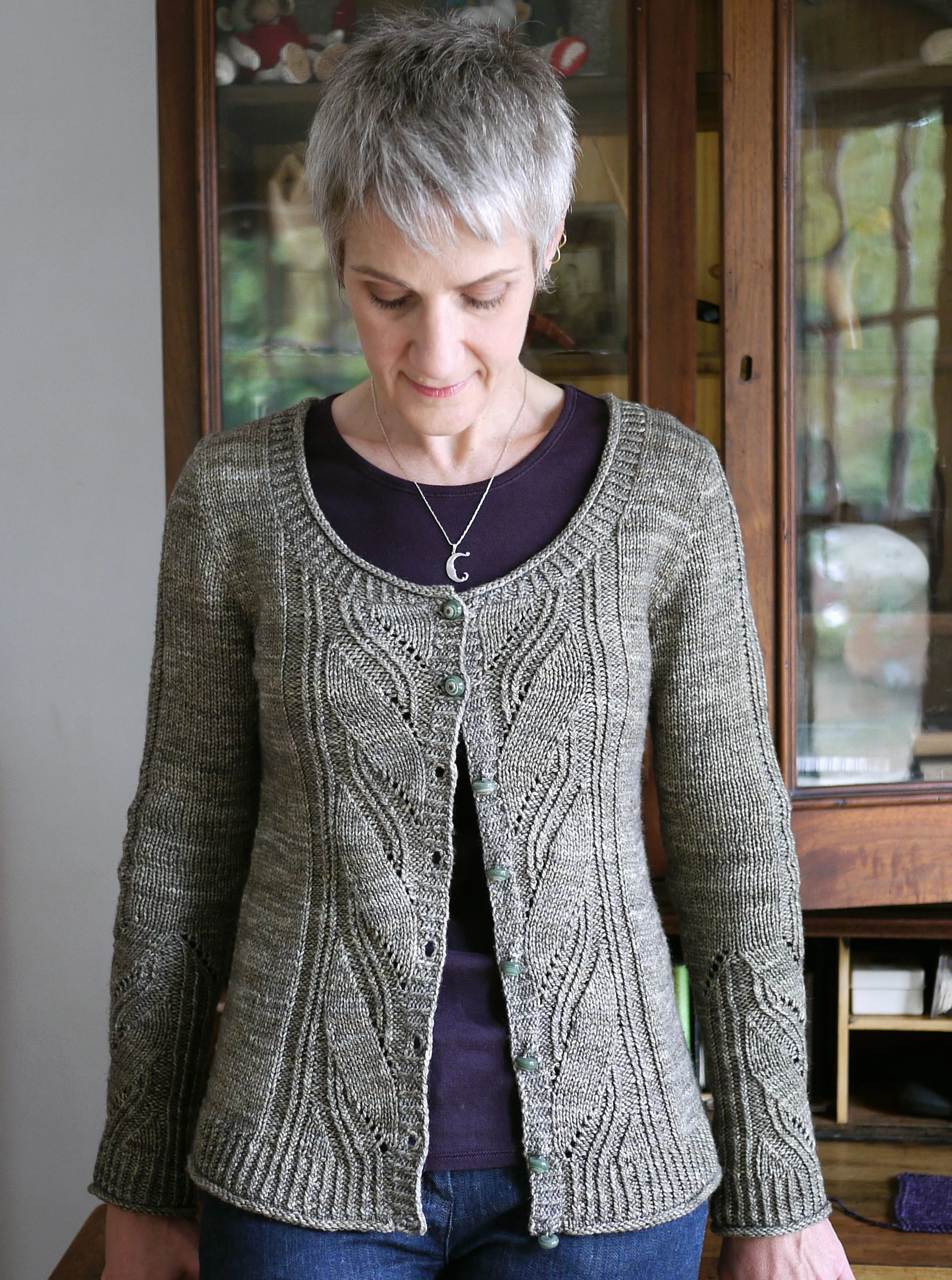 Leaving Pullover <br/><small>knitting pattern</small>