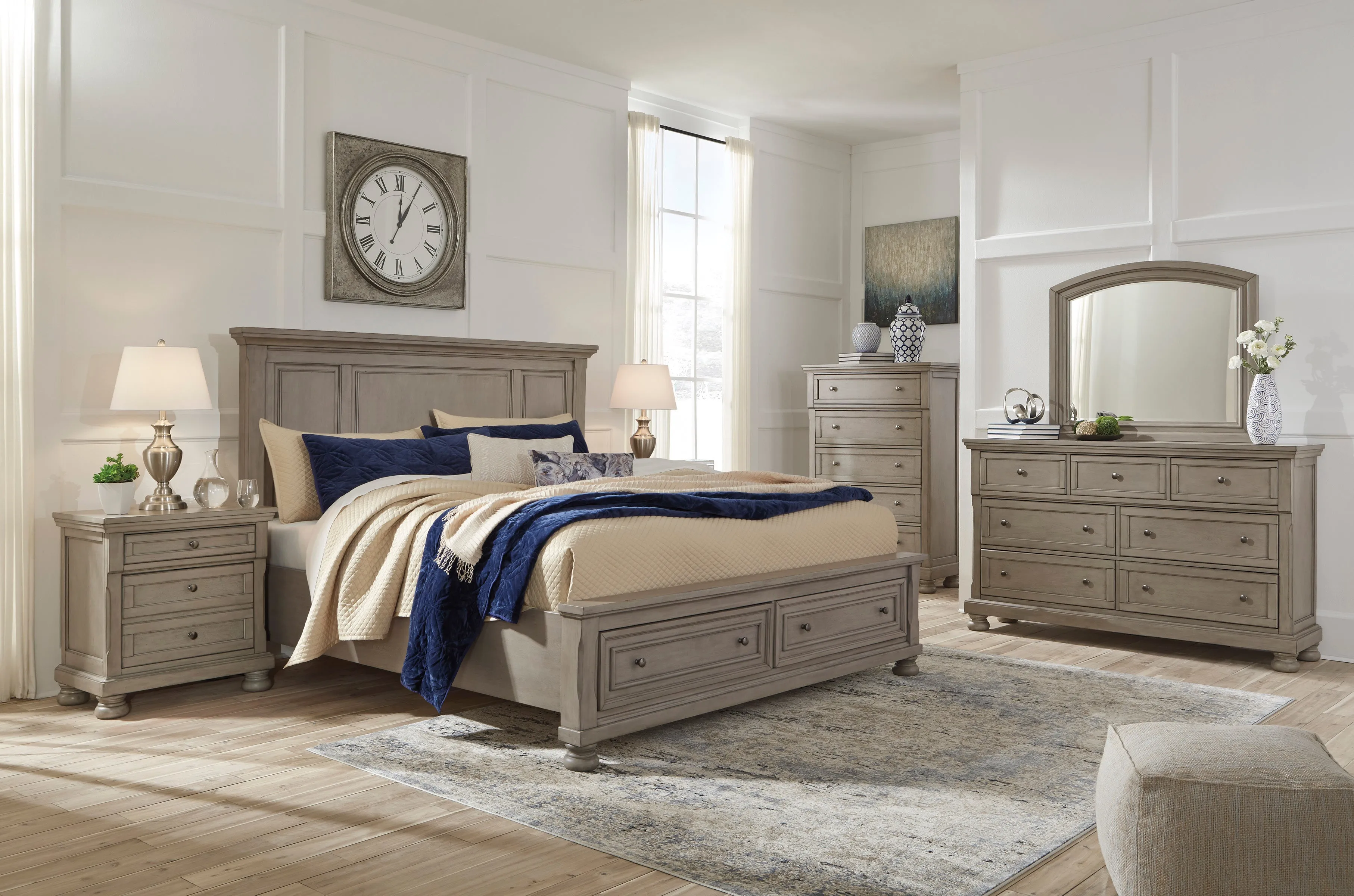 Lettner Light Gray Footboard Storage Platform Bedroom Set