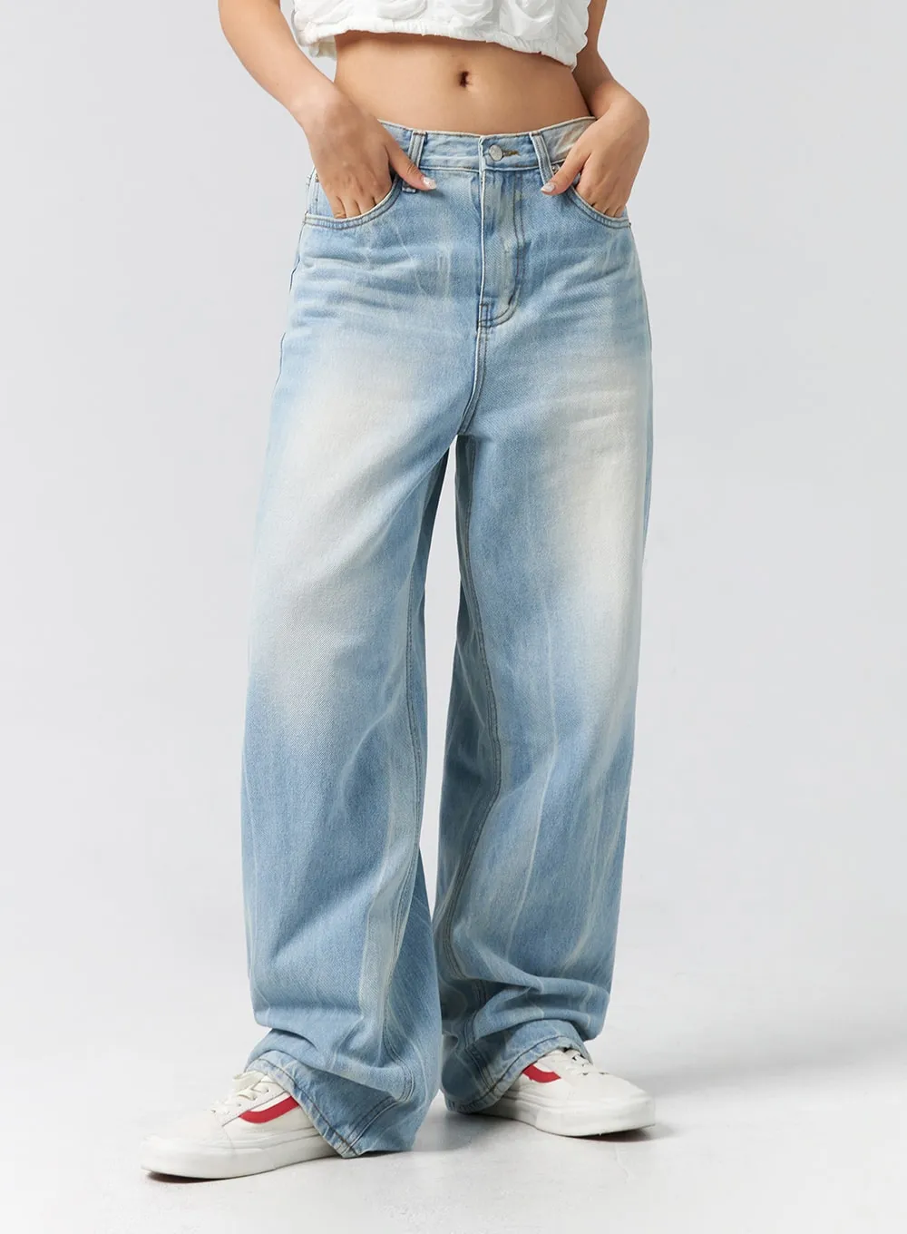 Light Wash Baggy Jeans CG302