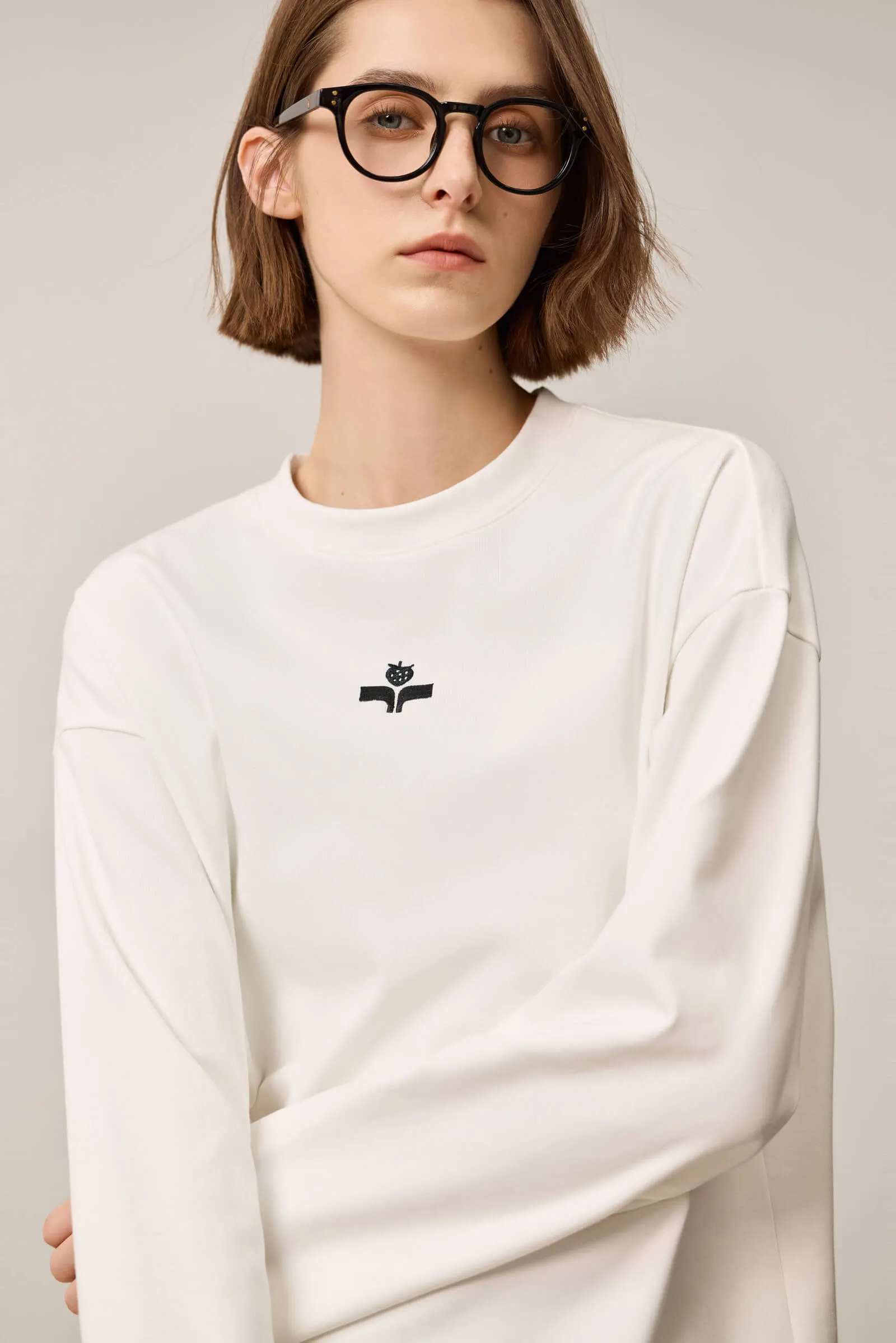 LILY Minimalist Long Sleeve Crewneck T-Shirt