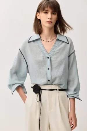 LILY Urban V-neck Shirt