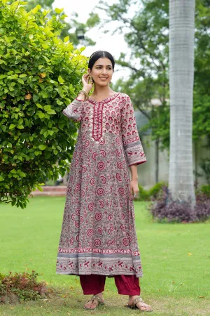 Long Length Kalidaar Kurta In Beige Color