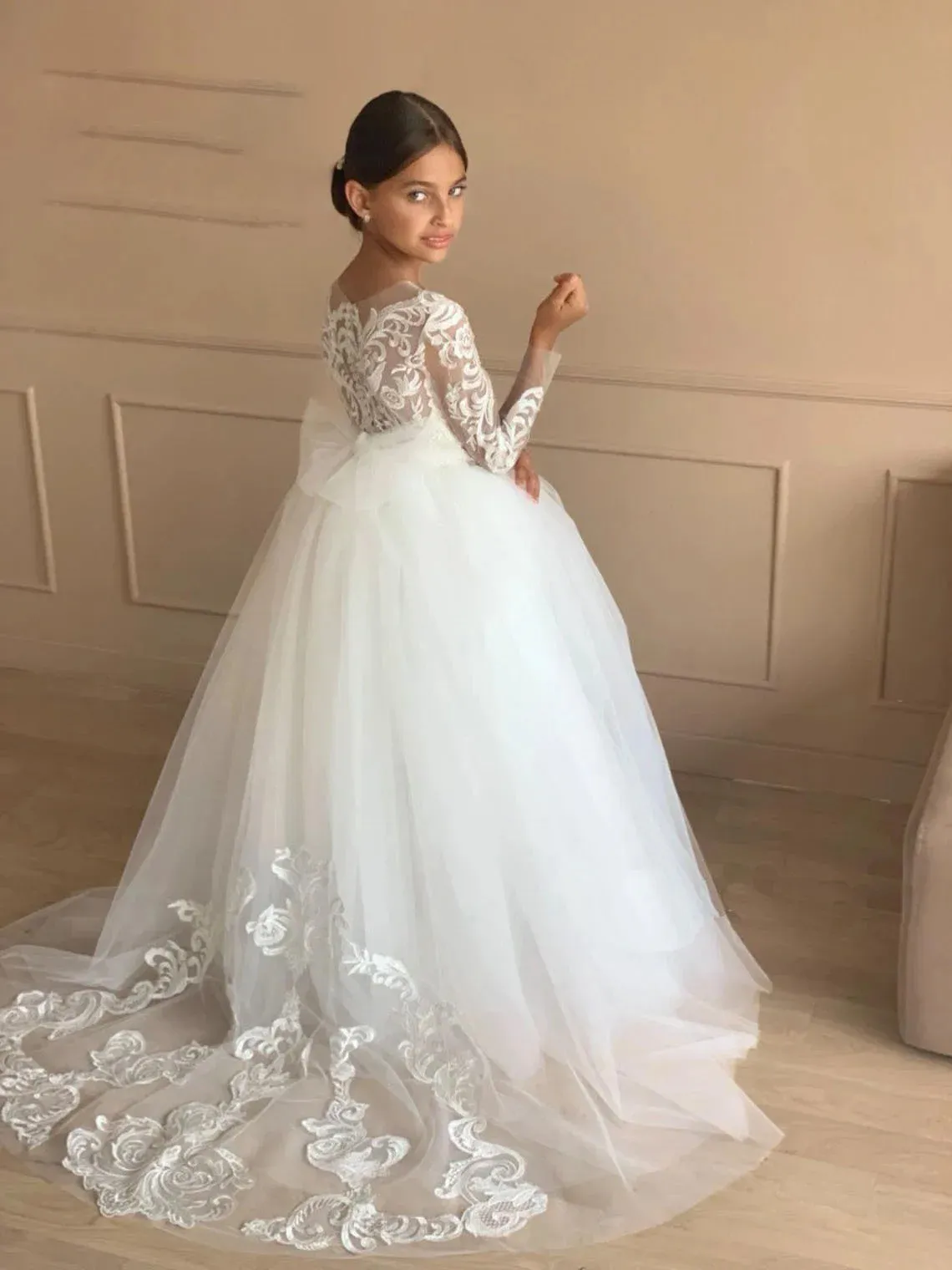 Long Sleeve Floral Lace Tulle A Line Girls Gown with Bow Train