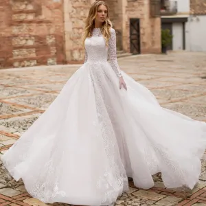 Long Sleeve Lace Vintage Wedding Dresses Luxury Scoop Neck A-Line Bride Gown