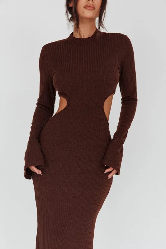 LONG SLEEVED FALRED MIDI DRESS